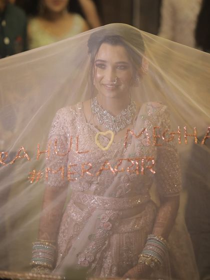 Regal Wedding Day Looks photo 75