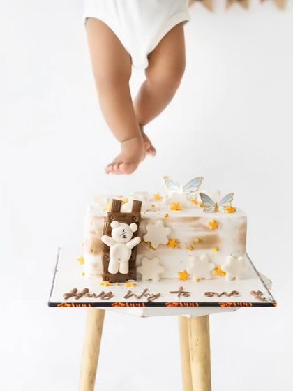 A creative shot for a half-birthday celebration. This "half way to one" theme is a fun way to mark the six-month milestone.