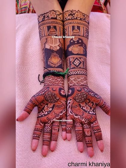 Full Coverage Bridal Mehendi photo 12