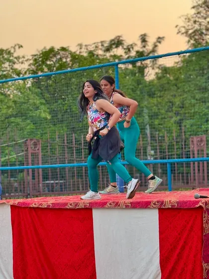 Another shot from the Decathlon event! Seeing participants of all ages and fitness levels move together and let loose is incredibly rewarding. This is why I love what I do.