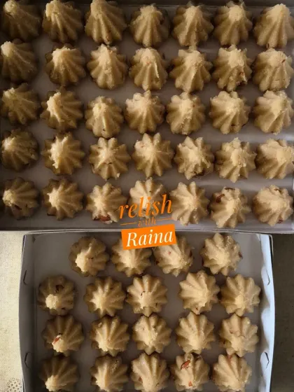 Rava Modaks made with jaggery for Ganesh Chaturthi. These are made with fine semolina roasted in ghee, milk, and nuts, and they just melt in your mouth.