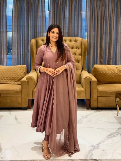 Priyanshi Khandelwal - Personal Fashion Styling Celebration Closet: Ethnic & Festive Styles photo 20