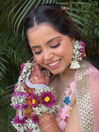 Haldi & Mehendi Radiance photo 39