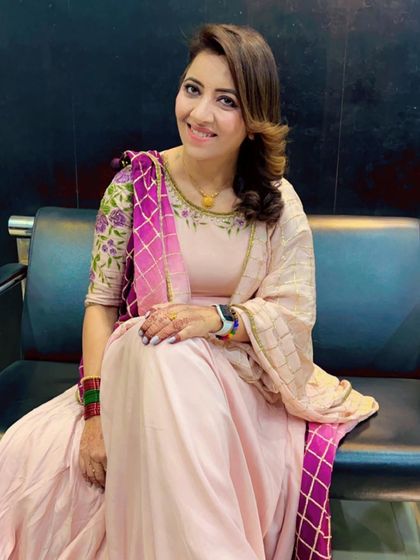 Another shot of my happy Karwachauth client, her smile says it all.