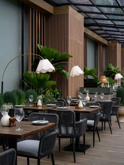 Signature Restaurants & Clubs photo 10