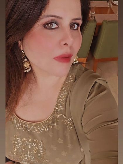 Festive & Traditional Looks photo 29