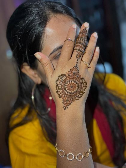 Another angle of the simple mandala design, showing how it looks from the side.