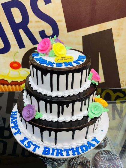 Decadent Drip & Loaded Cakes photo 5