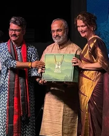 Another photo from the felicitation ceremony in Dehradun. It is the love from organizers and audiences that makes our journey so rewarding.