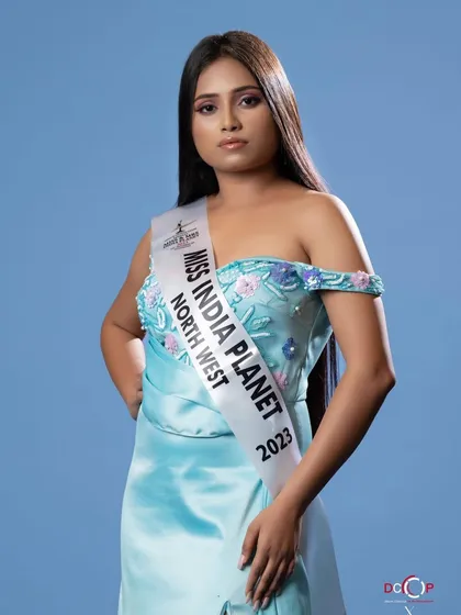 This participant showcases her previous pageant experience in her audition portfolio.