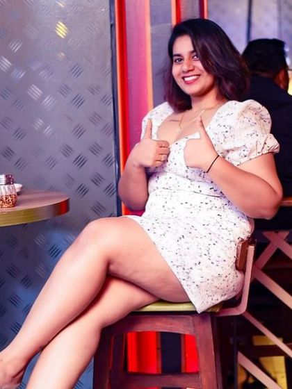 Two thumbs up for an awesome night of music and dancing.