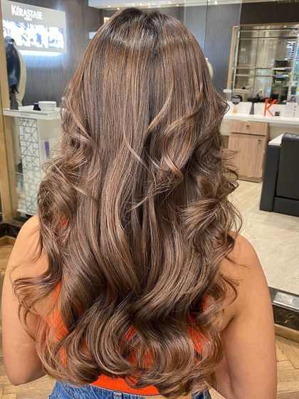 A final look at the stunning French mocha balayage, a perfect example of a rich, dimensional brunette.