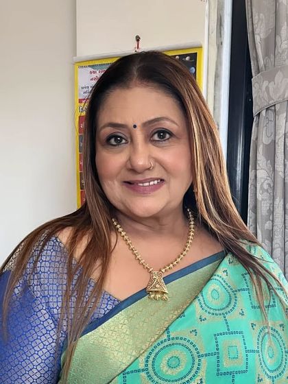 Graceful Looks for Family & Friends photo 41