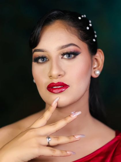 A crisp, clear close-up of the face, perfect for showing the quality of the makeup application.