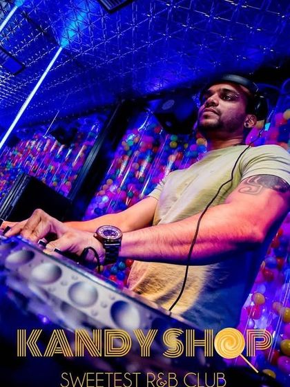 Rahul Kiran - DJ & VDJ Services The Vibe: Action & Crowd Shots photo 28