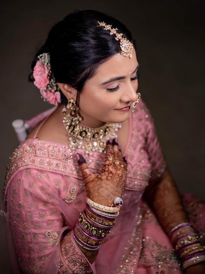 Timeless Bridal Looks photo 35