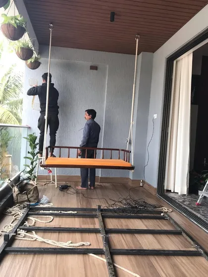 Our team carefully places each plant into the modular grid during the installation phase. This behind-the-scenes view shows how the green wall starts to take shape, plant by plant.