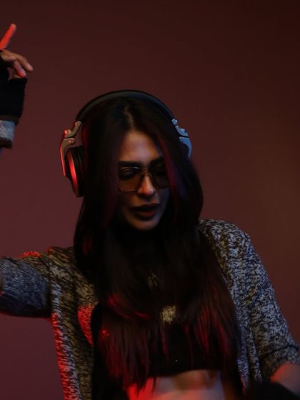 The Artist: Portraits & Photoshoots photo 6