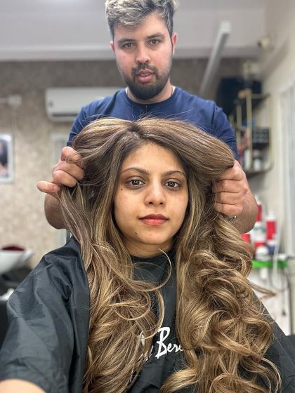 Ali Barbiere - Dimensional Color & Blonding Bold Blonde Transformations photo 12