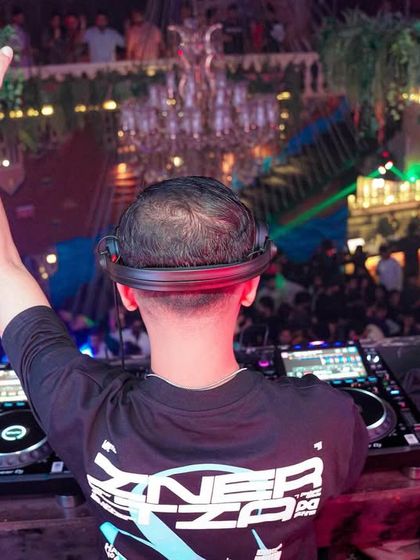 Crowd Control: The MC Experience photo 15