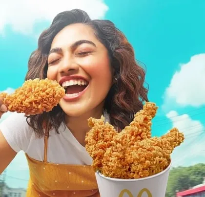 Bringing joy and energy to a campaign for a brand like McDonald's is all about capturing a feeling. This print ad for their fried chicken line focuses on creating a vibrant, relatable moment of pure enjoyment.