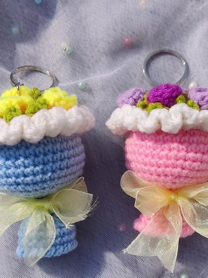 My most popular item, the mini bouquet keychain. I create these in various flower types like roses and sunflowers, and in a wide range of color combinations.
