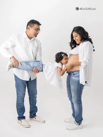 A kiss for the baby brother or sister on the way. I love capturing these unscripted moments of connection. Including older siblings in maternity shoots makes the story complete and turns the session into a beautiful family memory before the new arrival.