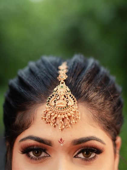 Shrivallabh - Wedding Photography & Films Timeless Bridal & Groom Portraits photo 4