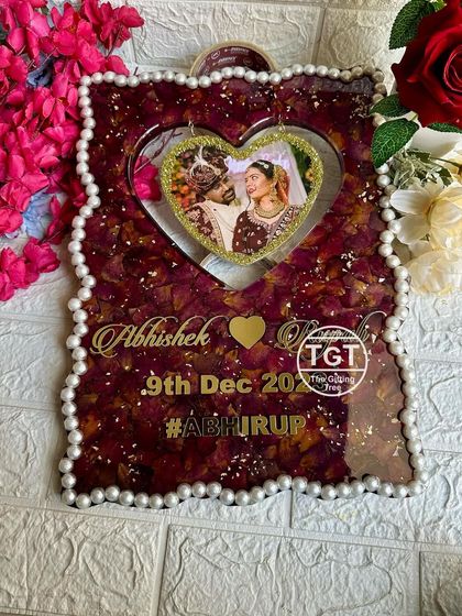 Varmala & Floral Preservation Frames photo 45