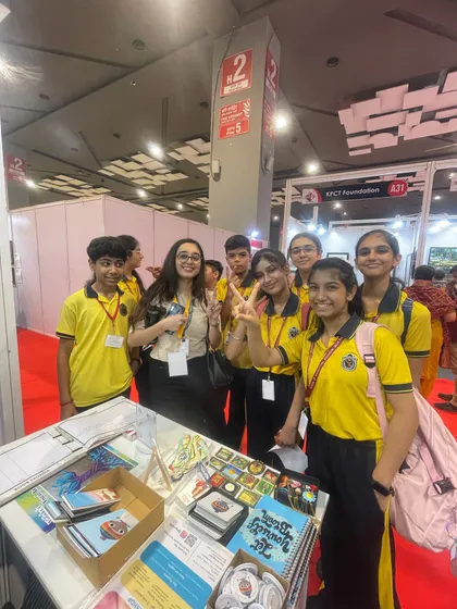 I had a wonderful time chatting with these students about art and creativity. Their curiosity and enthusiasm were absolutely infectious.