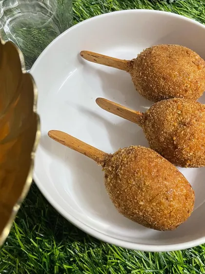 My Minced Chicken Cheese Sticks are a fun and tasty appetizer. Served on a stick, they are easy to eat and always a hit at parties.