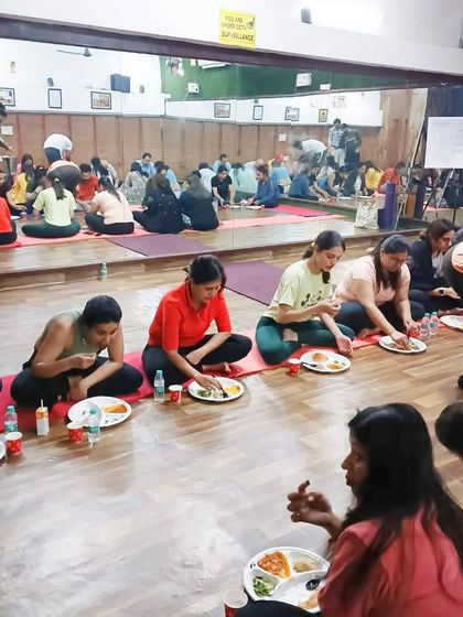 More moments from our bhandara, a time for nourishment, rest, and connection before the final leg of the journey.