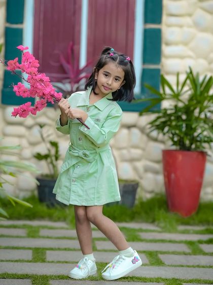 Baby's Day Out Studio - Kids & Baby Photography Outdoor Garden Adventures photo 9