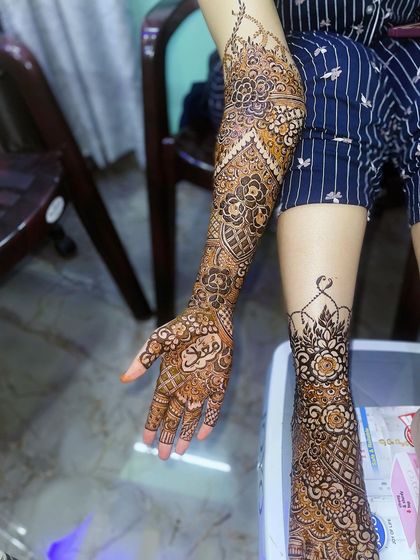 Z4 Studios - Bridal & Wedding Henna Complete Bridal Look (Hands & Feet) photo 7