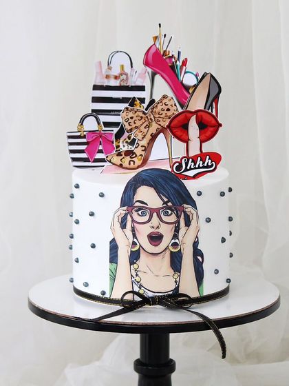 Cake in the Box - Custom Themed Cakes Fashion & Diva Cakes photo 5