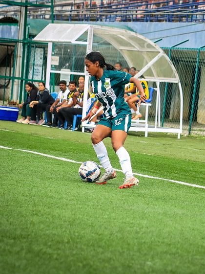 Girls on the Pitch photo 15