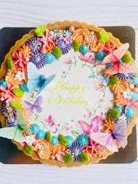 Custom Cakes & Tarts