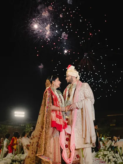 A sky full of fireworks to celebrate the newlyweds. We can arrange for spectacular pyrotechnic displays to give your wedding night a truly grand finale.