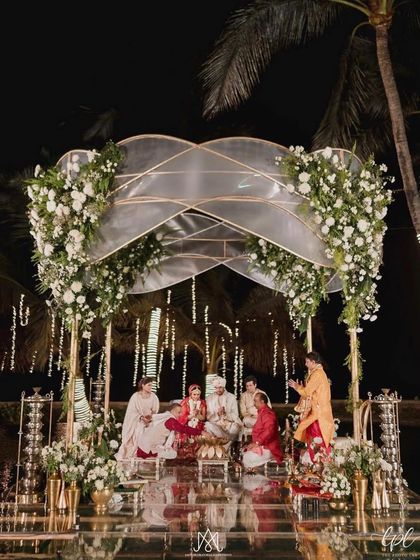 Grand Mandaps & Wedding Stages photo 9