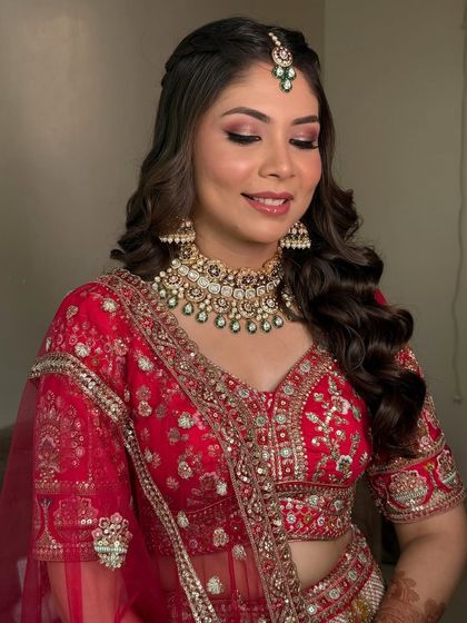 Timeless Red & Royal Brides photo 12