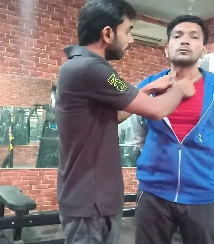 Here, I show the pressure points on the neck used to make a choke effective. Knowledge is power, both in attack and defense.