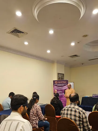 Another view of the Sanjivani workshop, where I am explaining a concept to the attendees.
