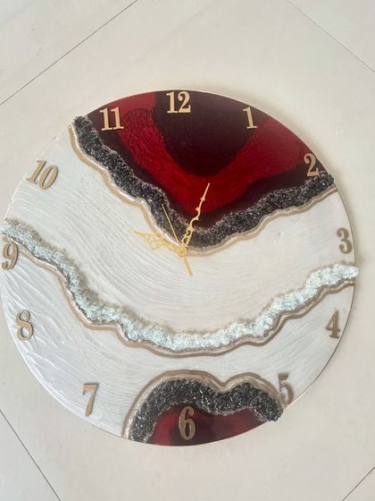 Paint Cafe Studio - Corporate Art Workshops Stunning Resin Art (Clocks, Trays & Decor) photo 5