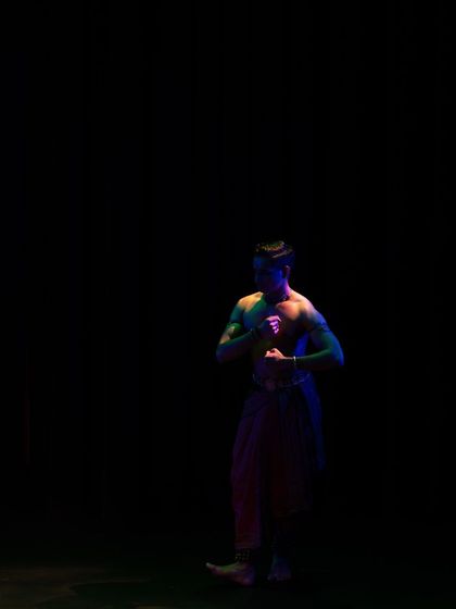 The dramatic use of lighting in my Canada concert helped to create a focused, intimate atmosphere.