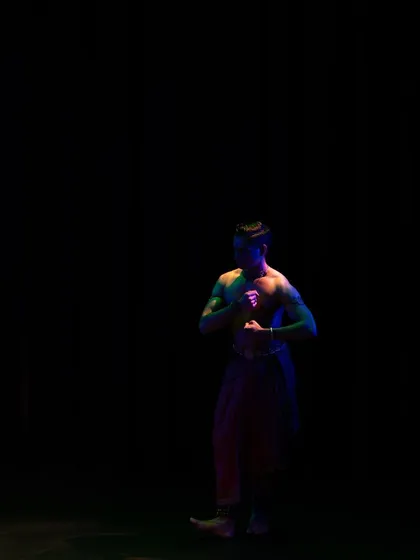 The dramatic use of lighting in my Canada concert helped to create a focused, intimate atmosphere.