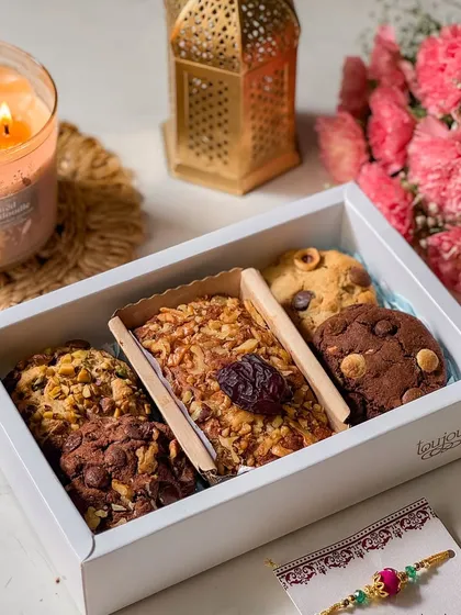 A closer look at the guilt-free box, showing the texture of the oatmeal and nut-based cookies and date-sweetened bars. Healthy gifting can be delicious too.