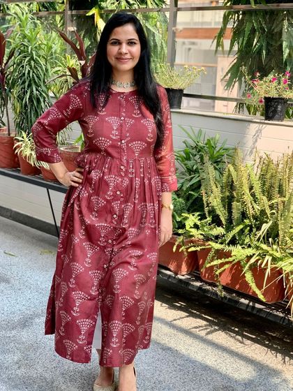 This maroon printed dress is another birthday look from the past. It's a comfortable and easy-to-wear piece that's perfect for a casual celebration.