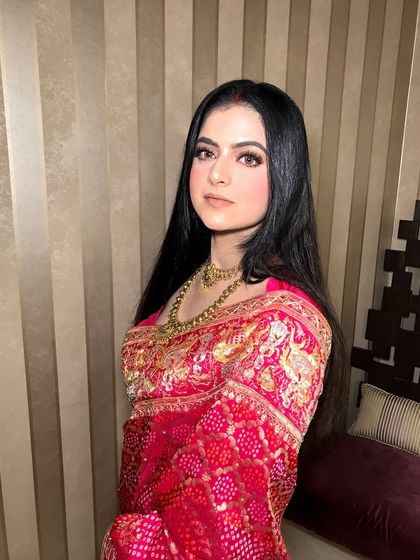 Elegant Looks for Family & Friends photo 6