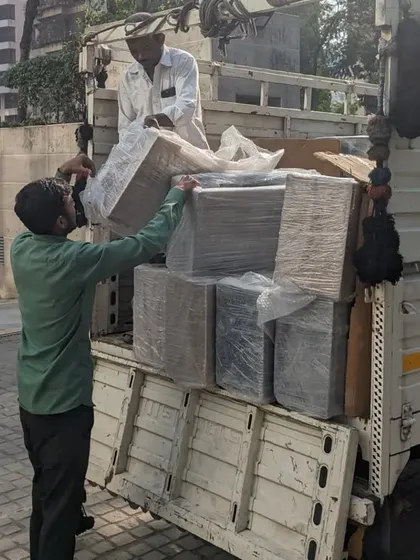 Day one of the project begins with the careful unloading of shrink-wrapped FRP planters from our truck. We ensure every planter arrives on-site without any damage, ready for installation.