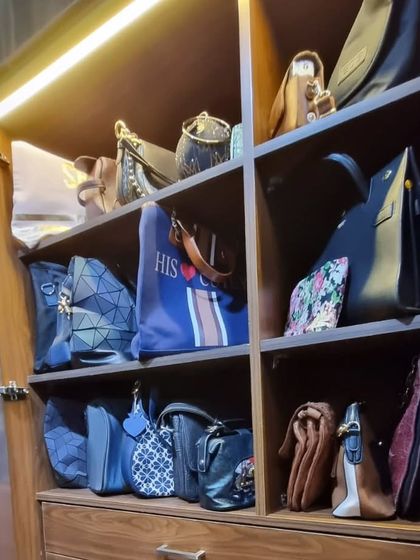 Sort Story by Smriti - Virtual Organizing Consultation Accessorize with Order: Bags, Shoes & Jewelry photo 15